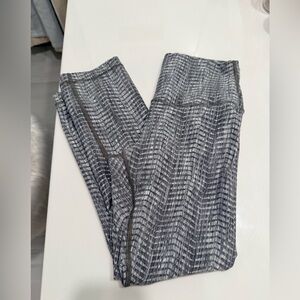 lululemon athletica Gray and White Textured Leggings
